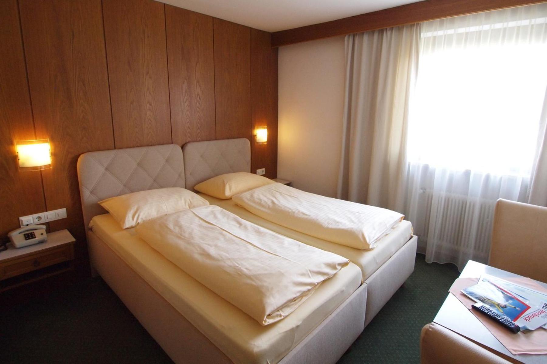Hotel Sonnhof Mutters Esterno foto